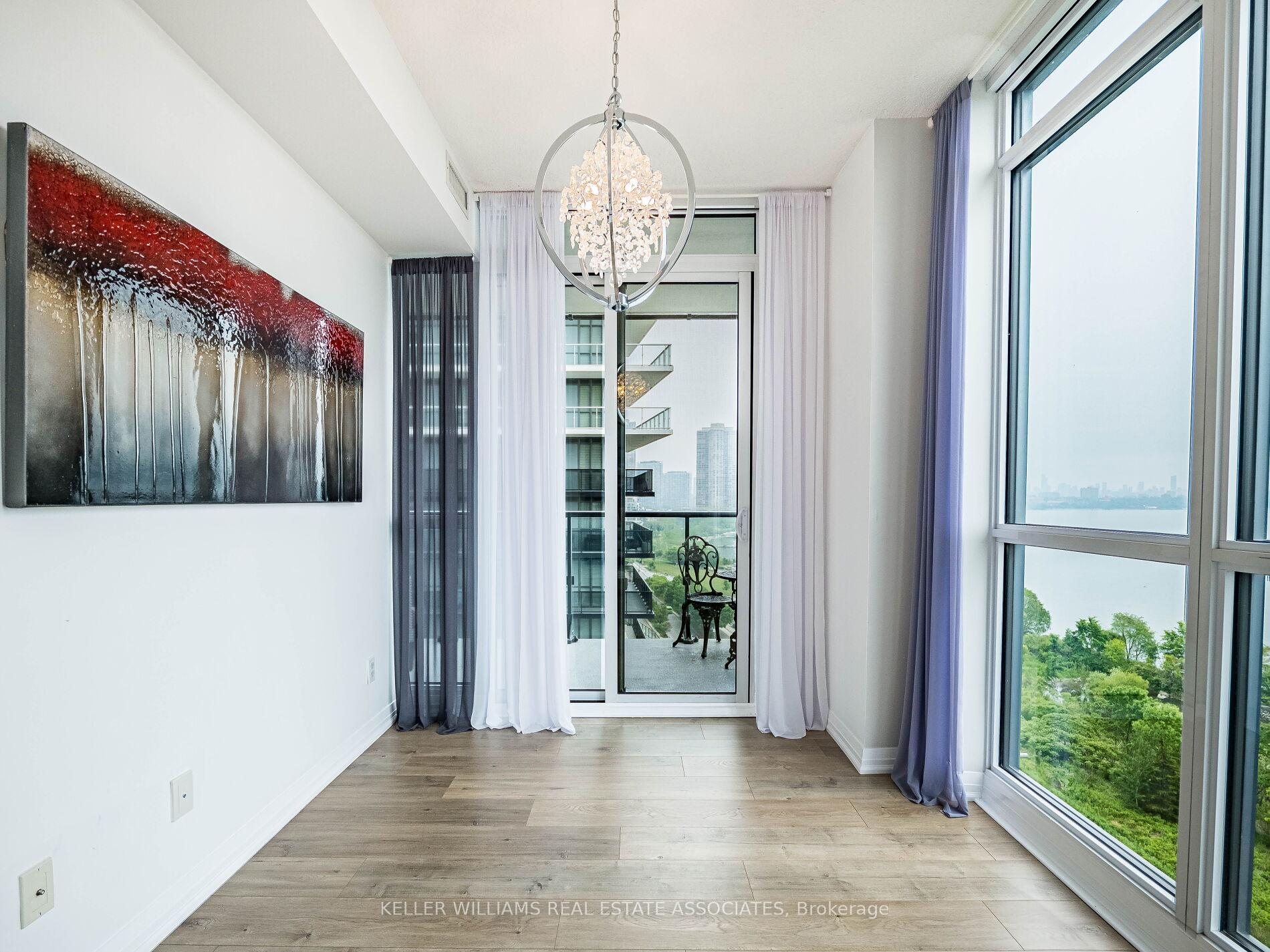 3 Bedrooms Condo at 59 Annie Craig, Toronto For sale