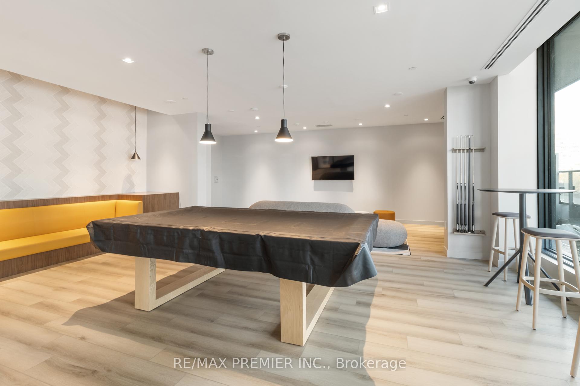1 Bedroom Condo at 9 Tecumseth, Toronto For sale