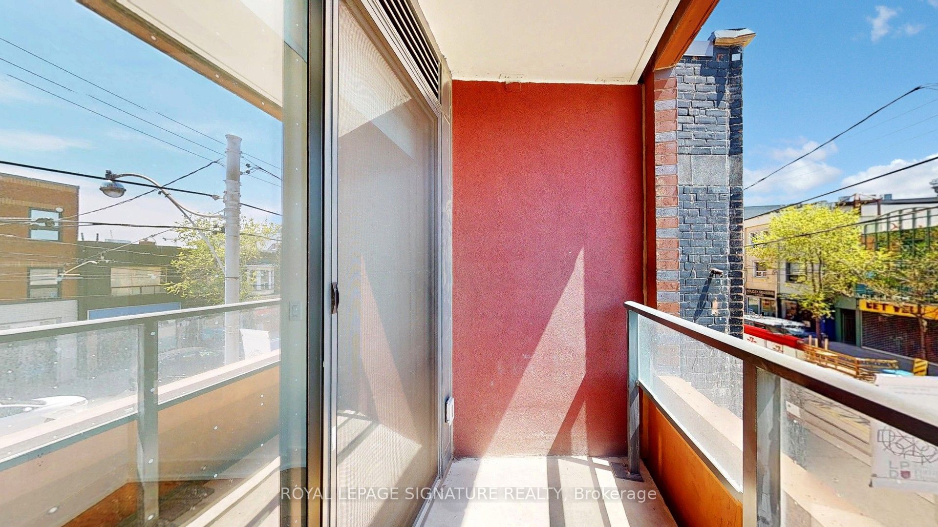 1200 Dundas Street W, #203