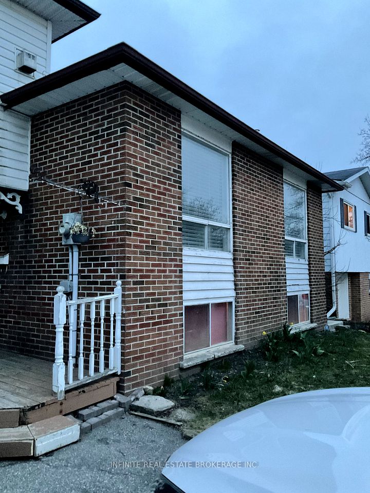 122 Parkview
