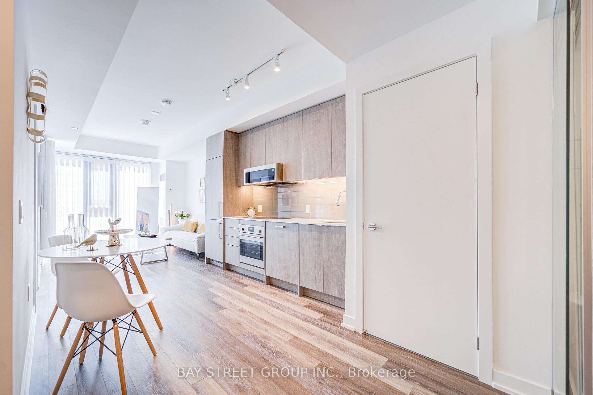 2 Bedrooms Condo at 250 Lawrence, Toronto For sale