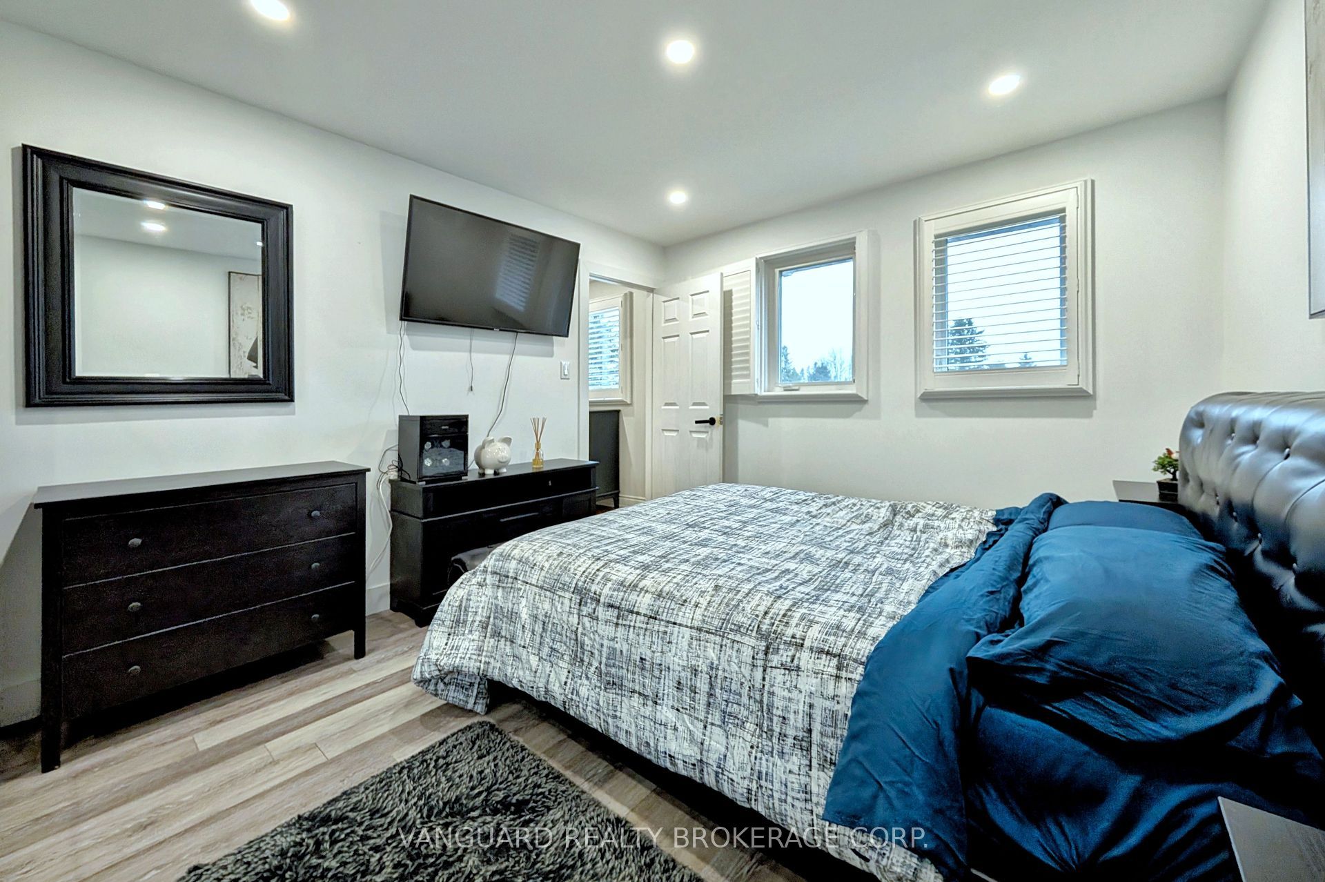 3 Weedon Court, King, ON L7B 0E6