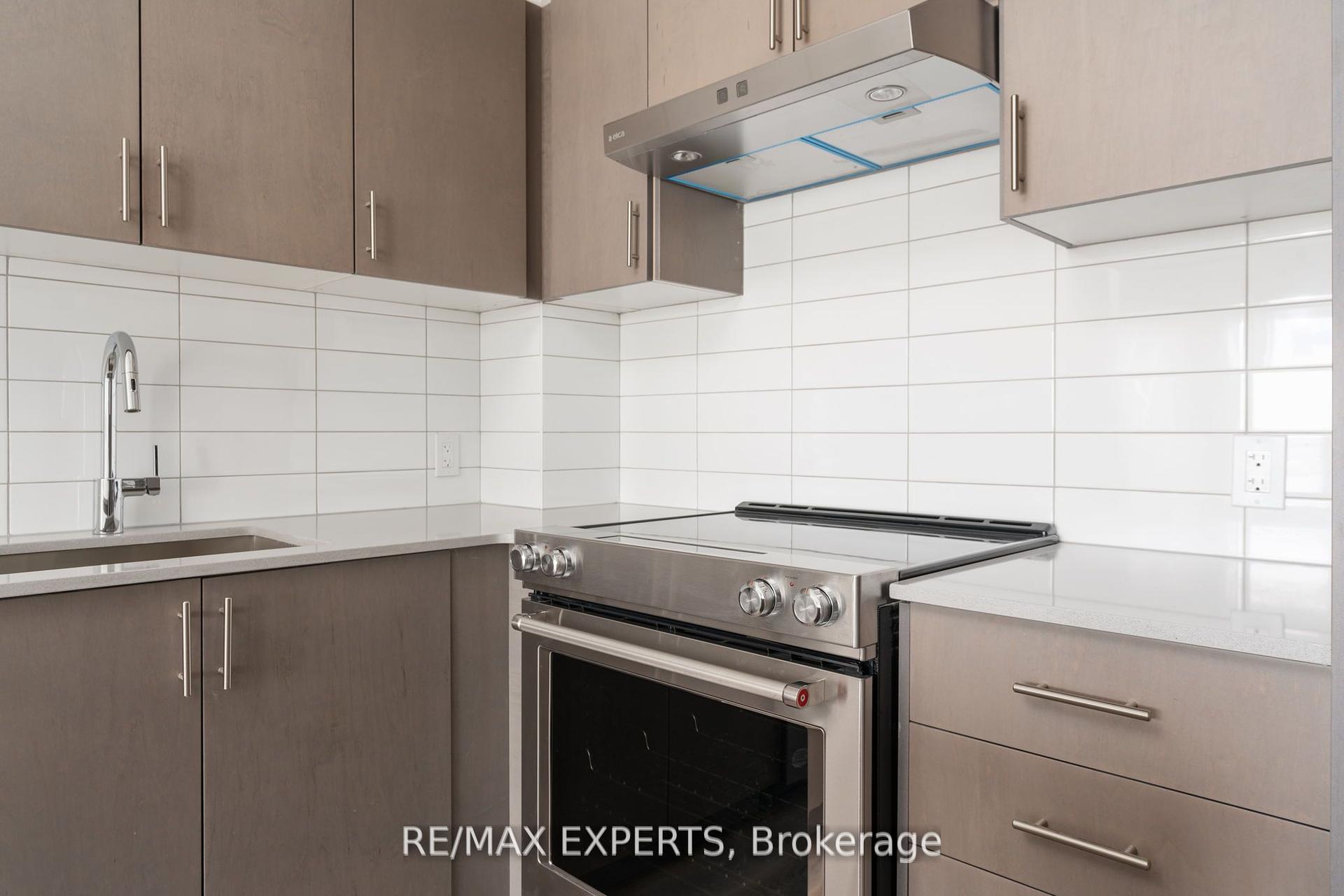 1 Bedroom Condo at 9000 Jane, Vaughan For sale