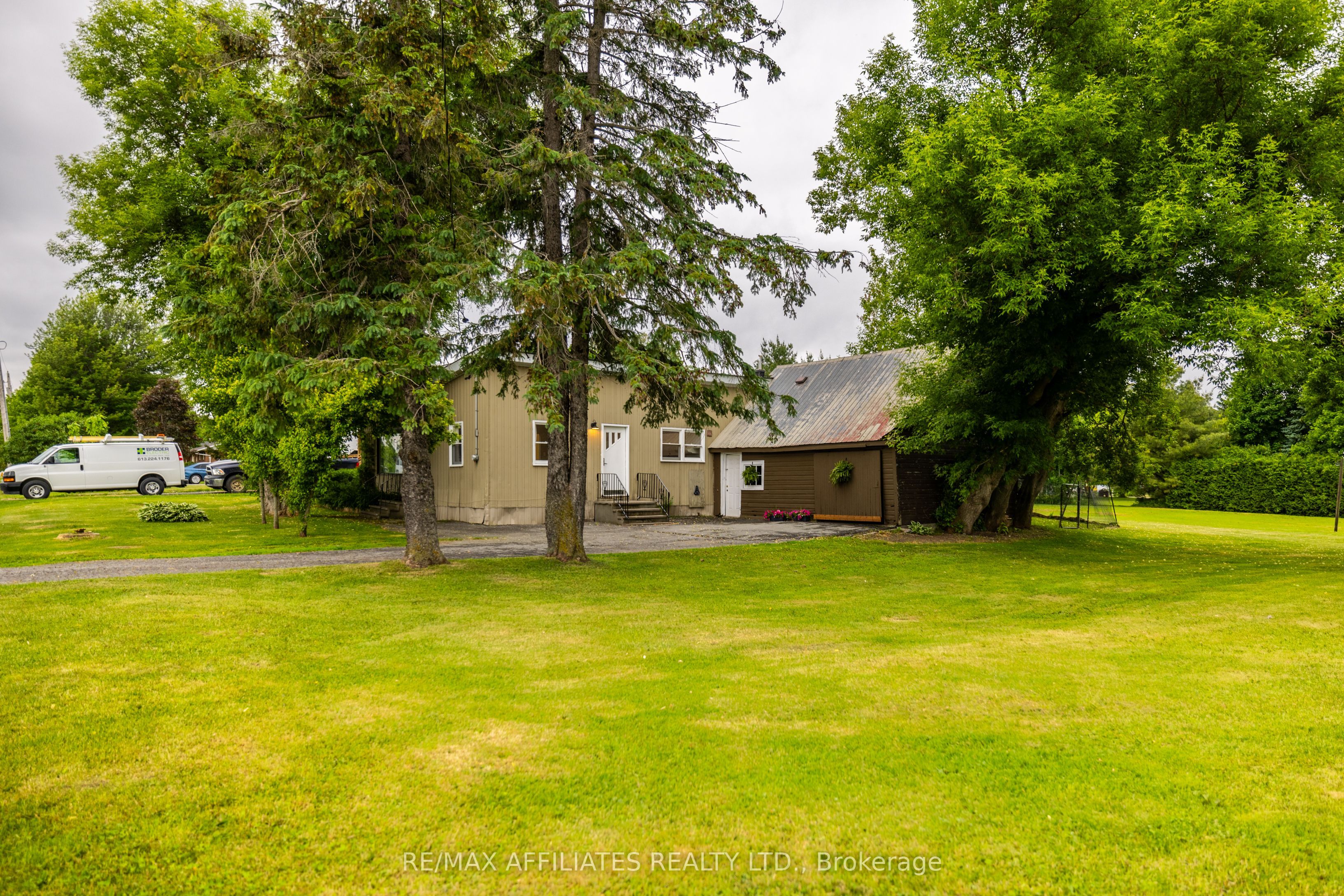 2747 Thomas Dolan Parkway