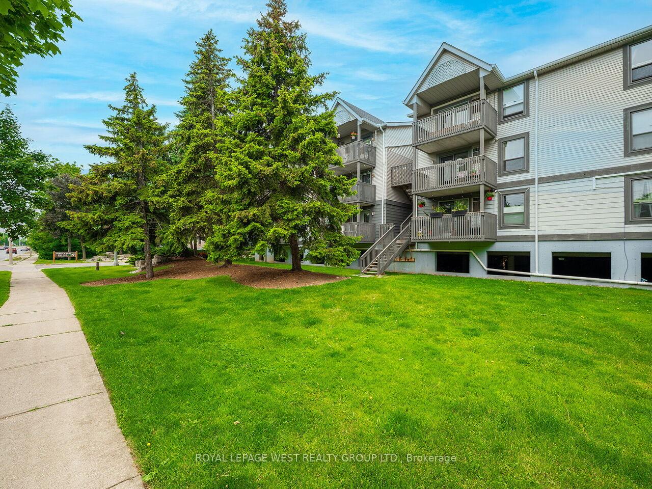 2 Bedrooms Condo at 2020 Cleaver, Burlington For sale
