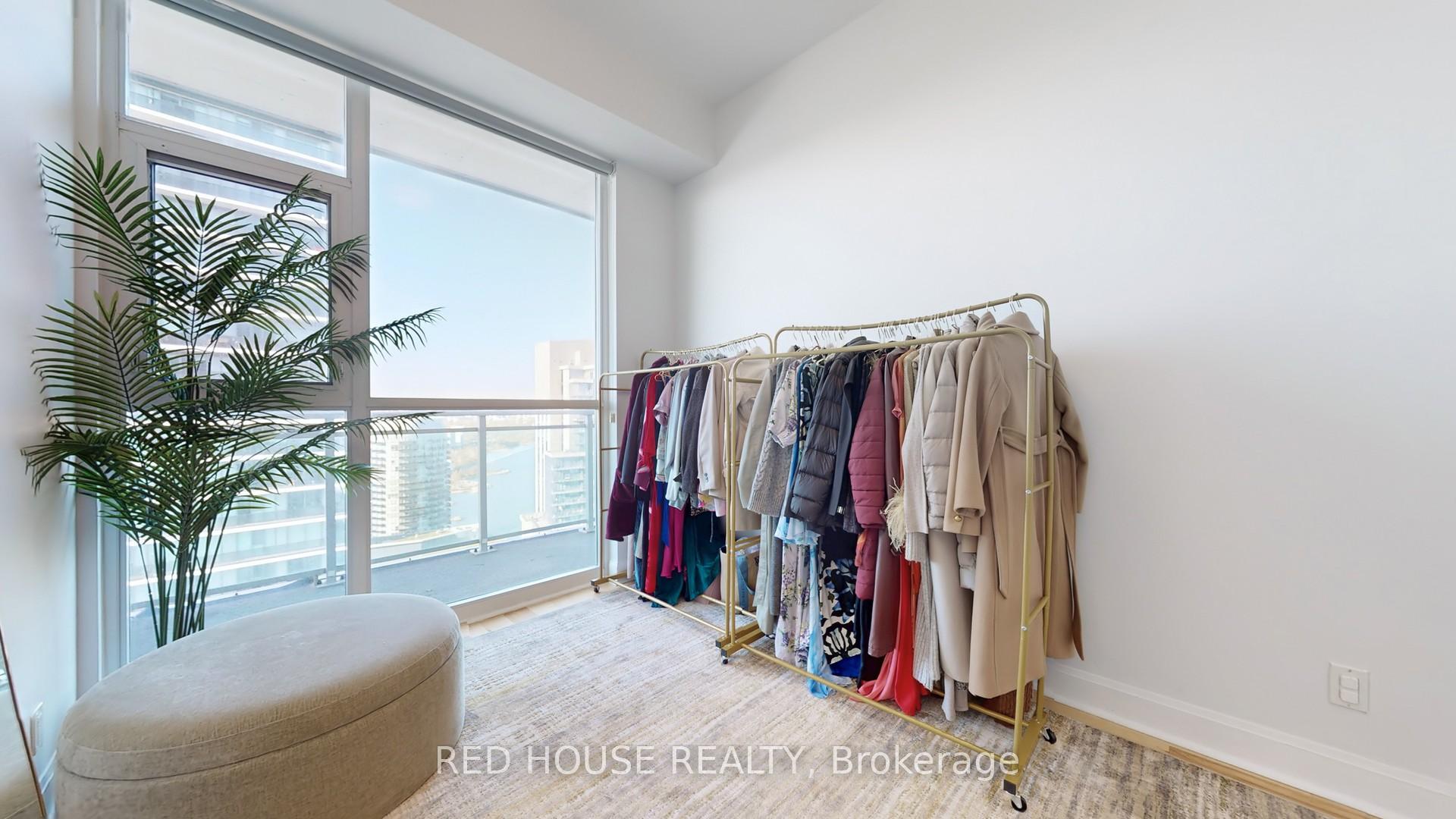 3 Bedrooms Condo at 33 Shore Breeze, Toronto For sale