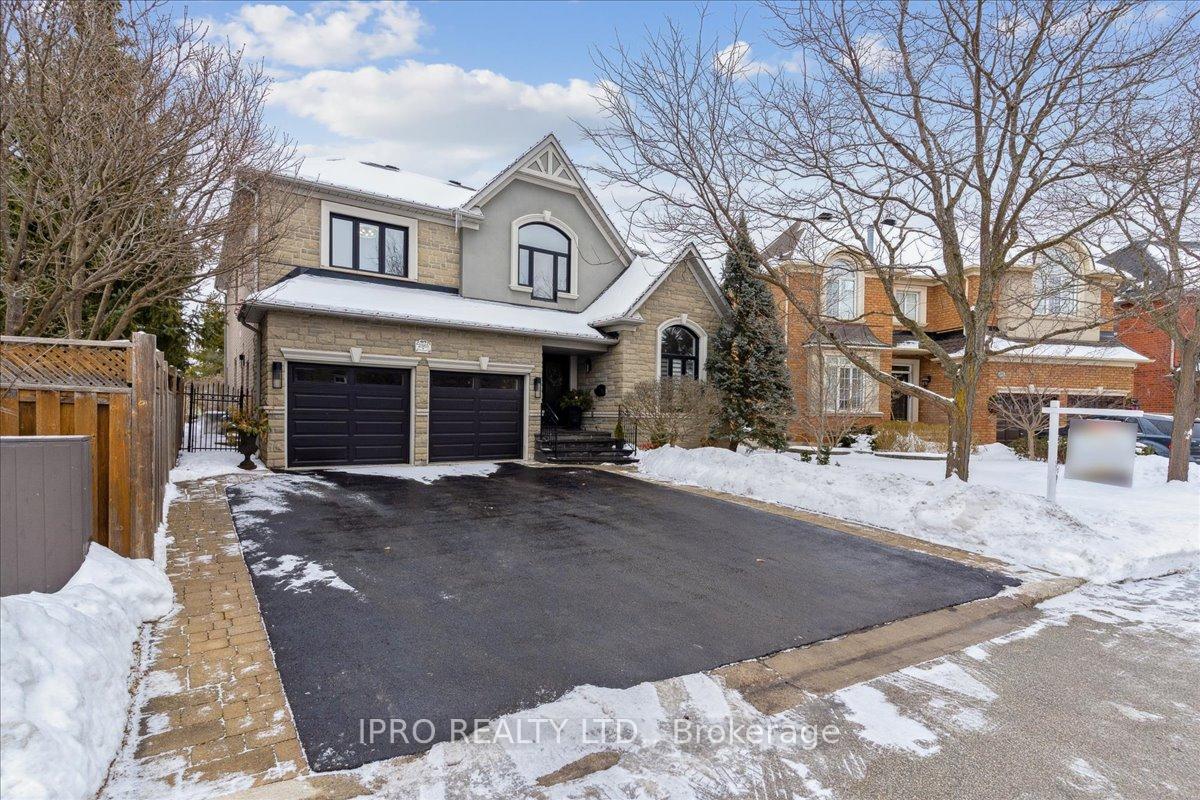 2365 Valley Stream Place Oakville Ontario L6H 6X1