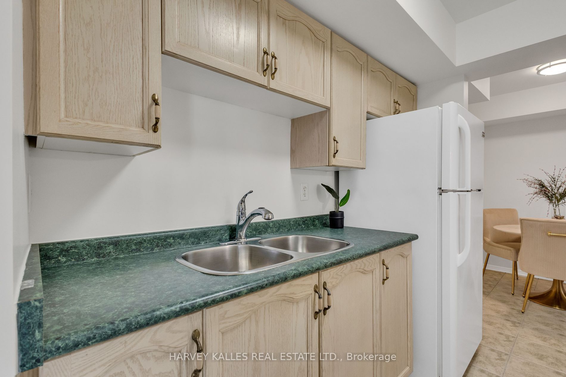 66 Sidney Belsey Crescent 201