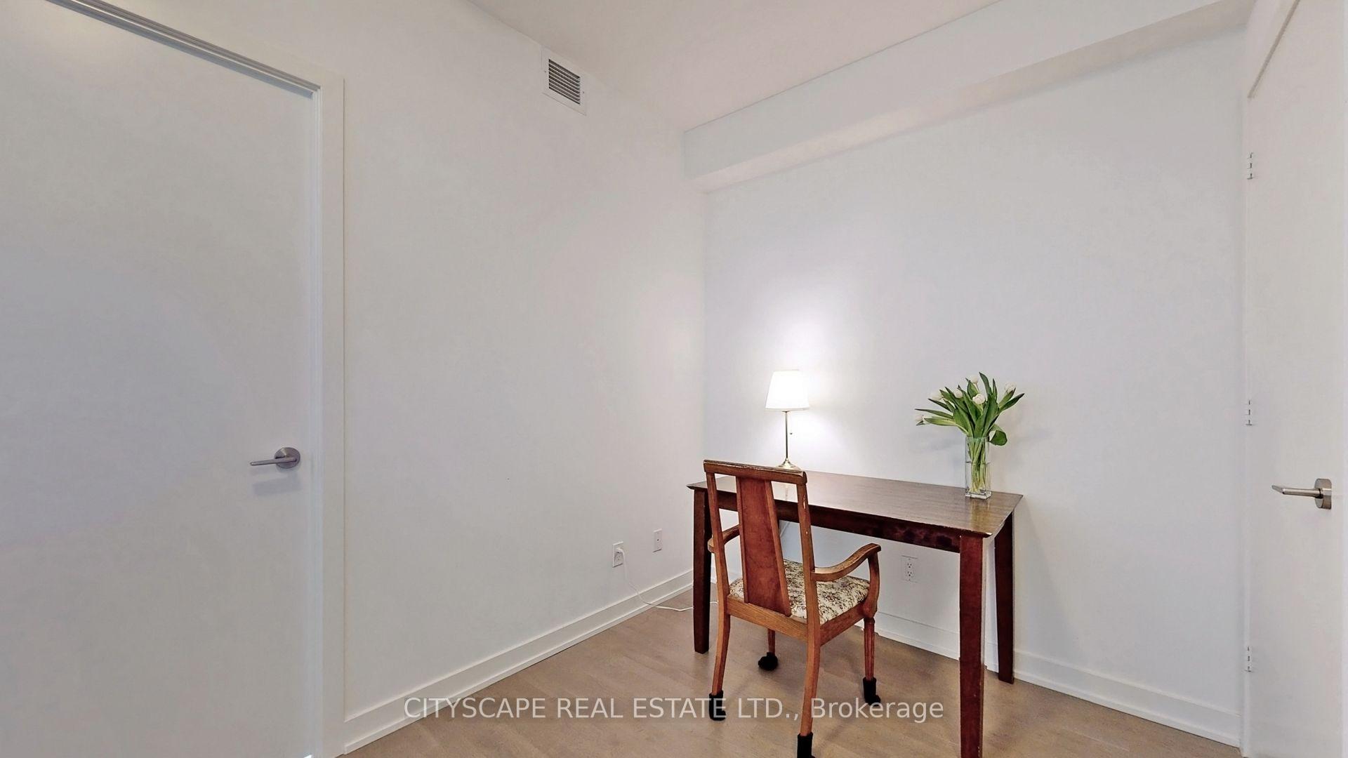 2 Bedrooms Condo at 501 St Clair, Toronto For sale