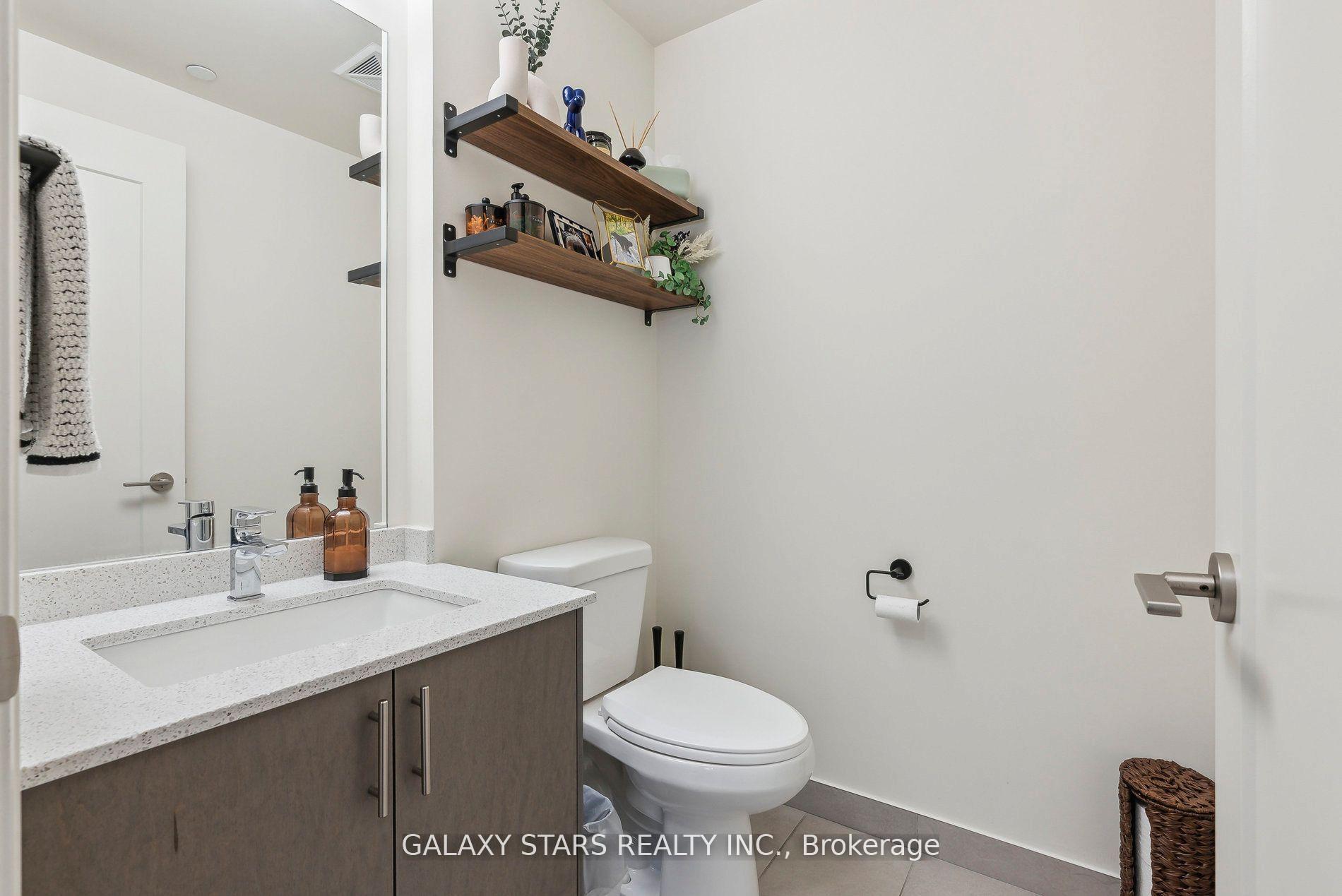 2 Bedrooms Condo at 9000 Jane,  Vaughan For sale