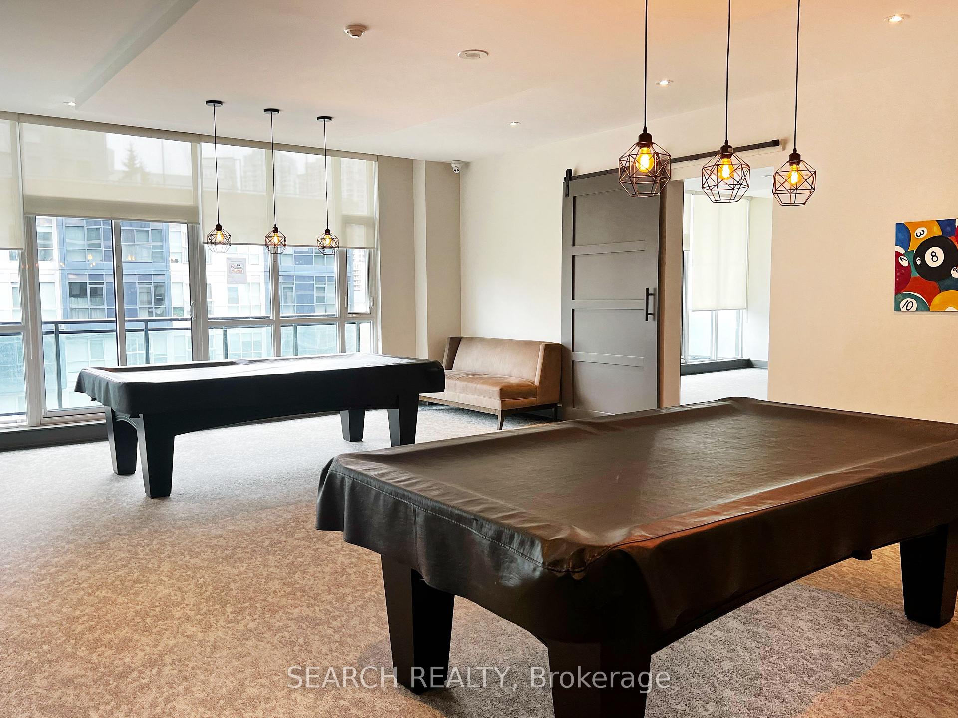 2 Bedrooms Condo at 4099 Brickstone, Mississauga For sale