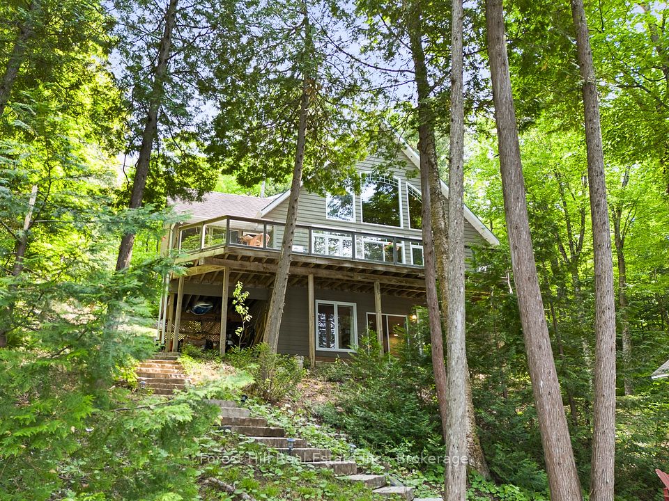 922 Salmon Lake