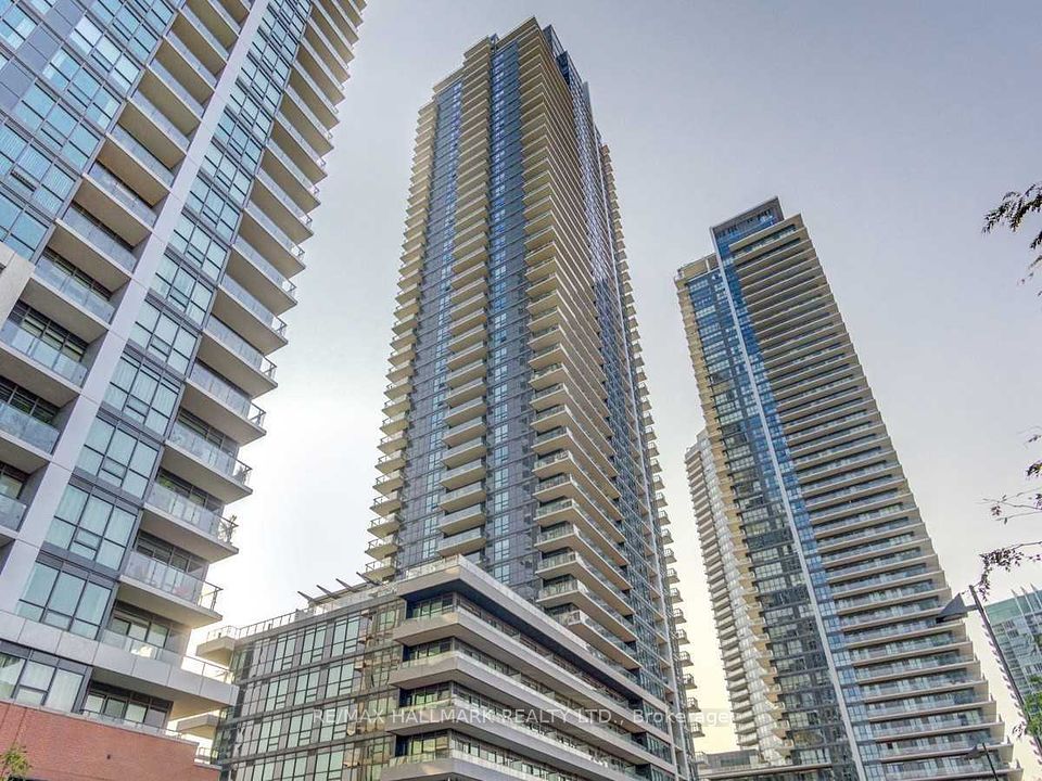 2220 Lakeshore