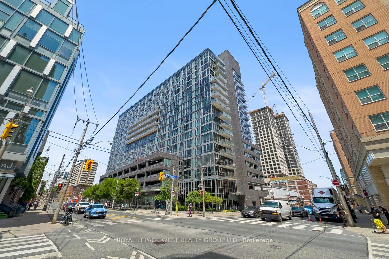 2 Bedrooms Condo at 320 Richmond, Toronto For sale