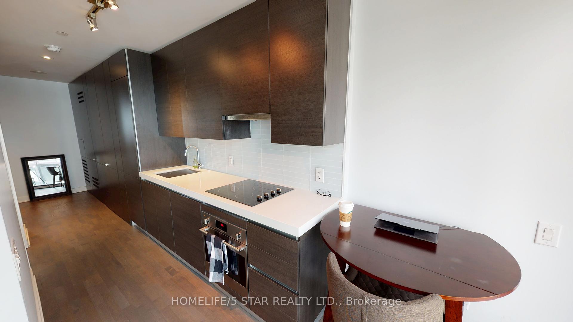 1 Bedroom Condo at 38 Stewart, Toronto For sale