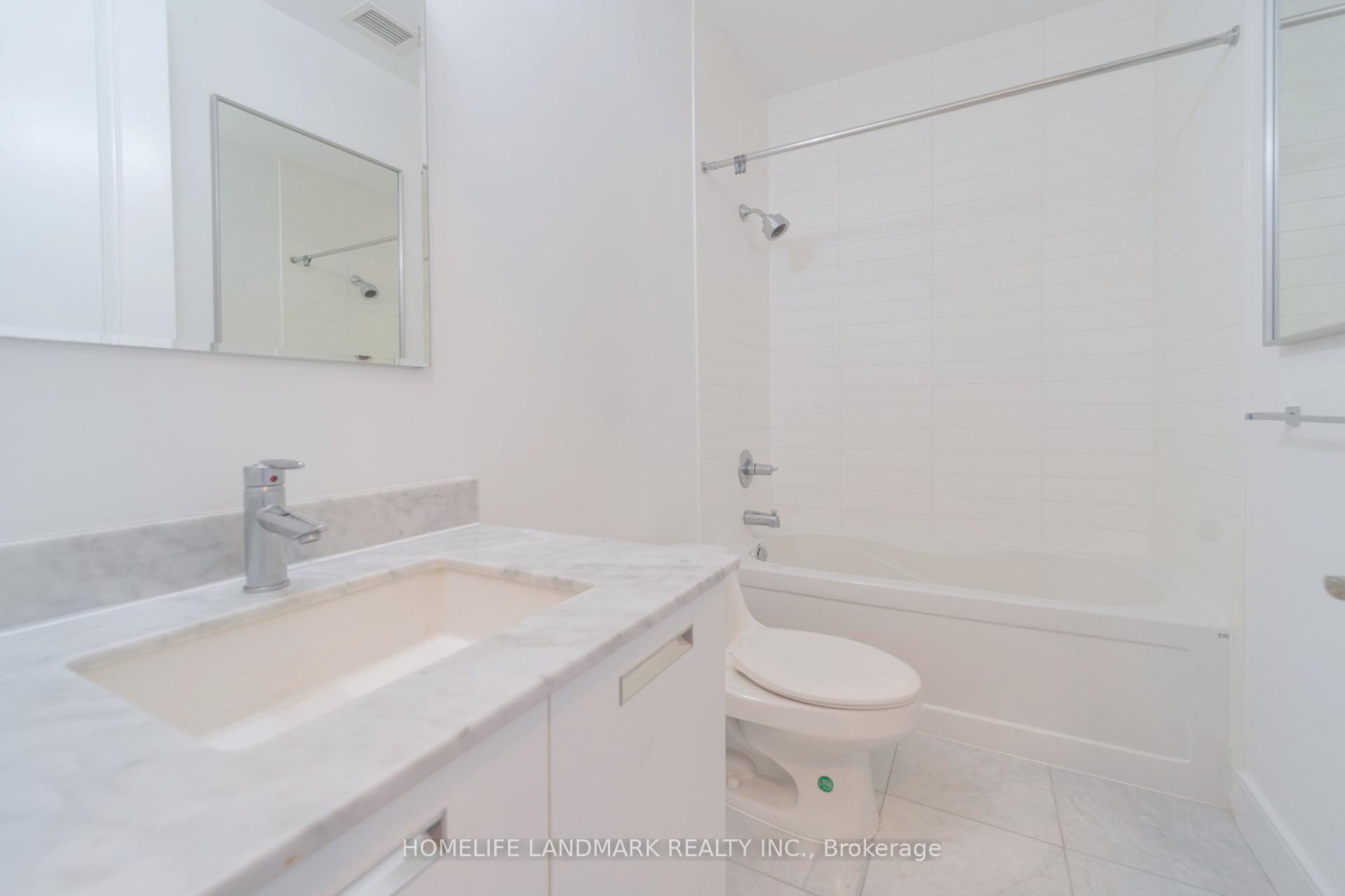 2 Bedrooms Condo at 21 Balmuto,  Toronto For sale