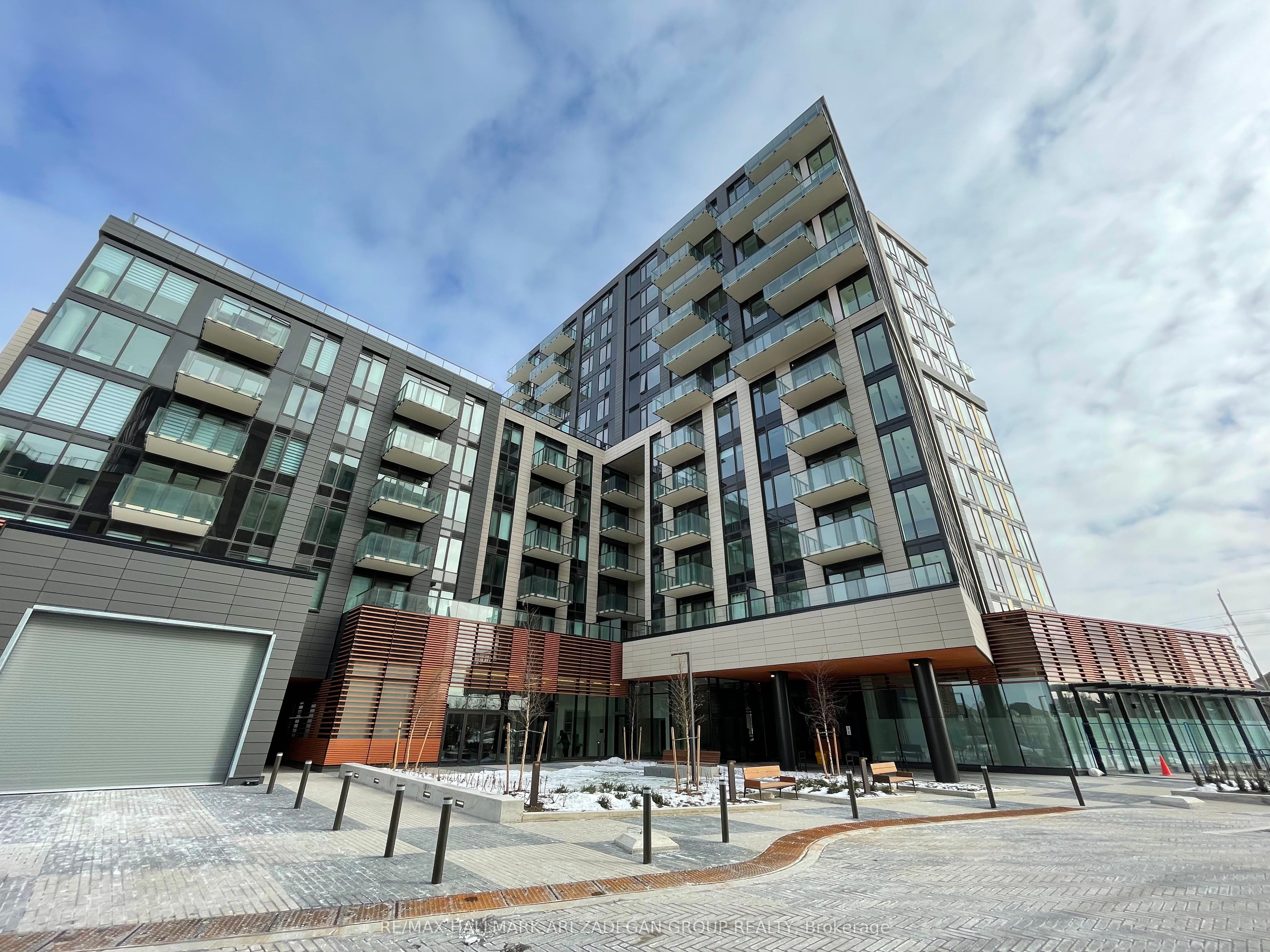 1415 Dundas Street E #1101, Oakville 1010 - JM Joshua Meadows
