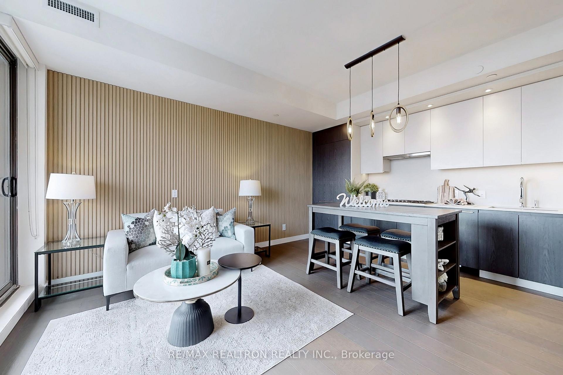 2 Bedrooms Condo at 81 Wellesley, Toronto For sale