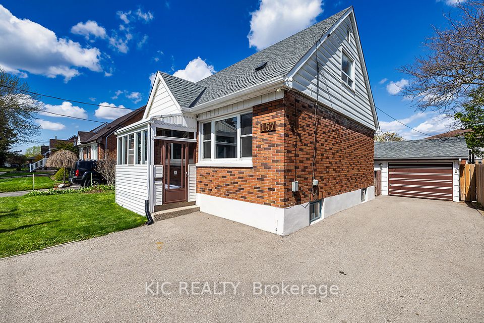 157 Warren