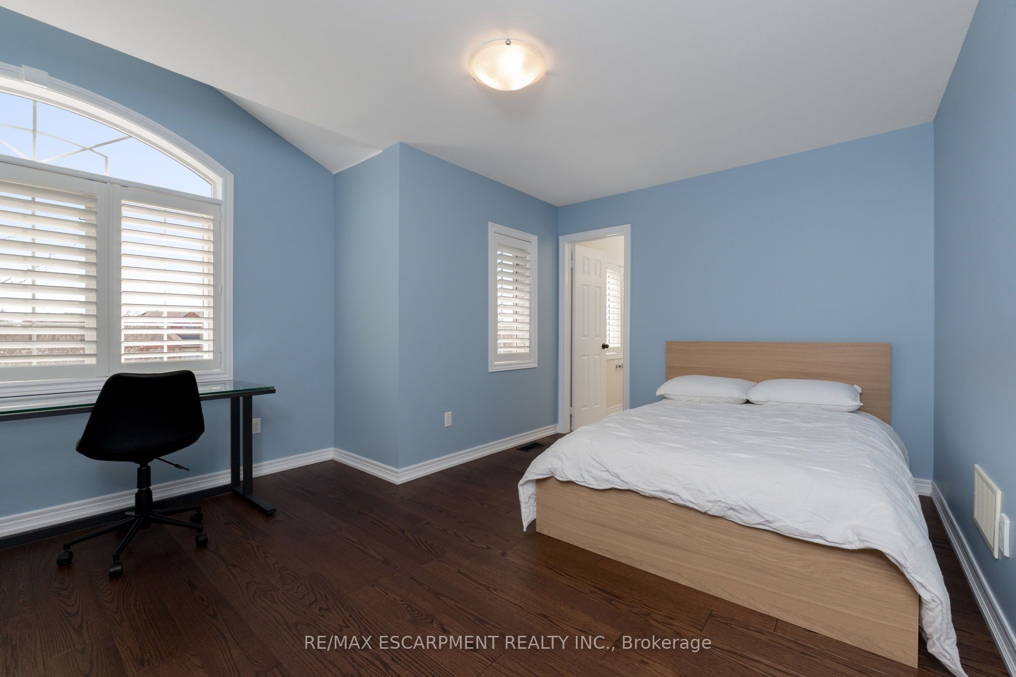 148 Miller Drive, Halton Hills, ON L7G 6N9