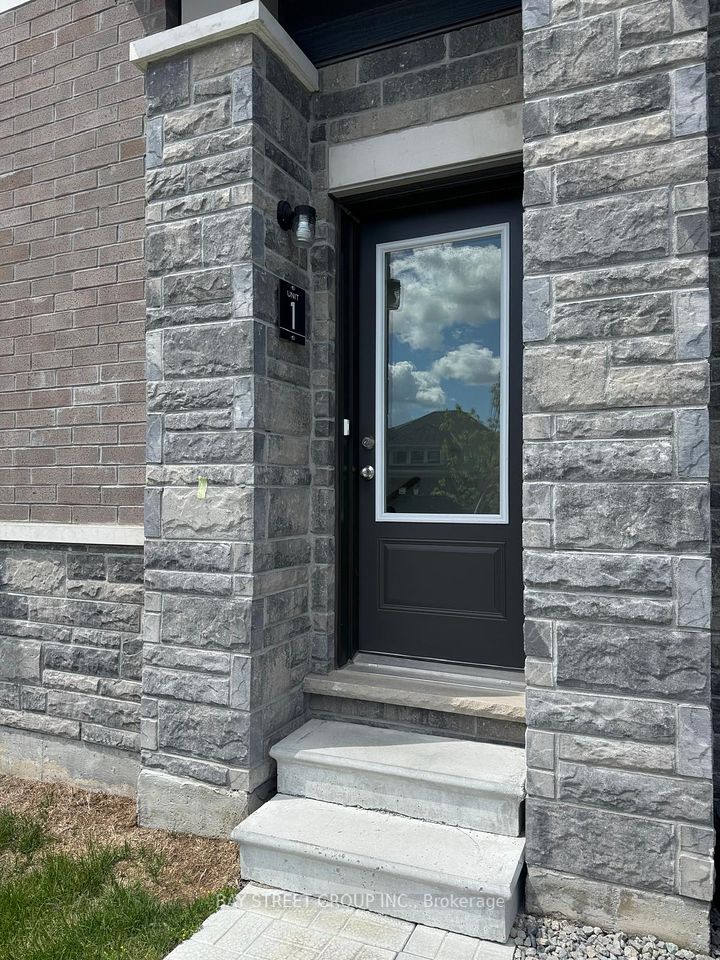 163 Terry Fox Drive Road