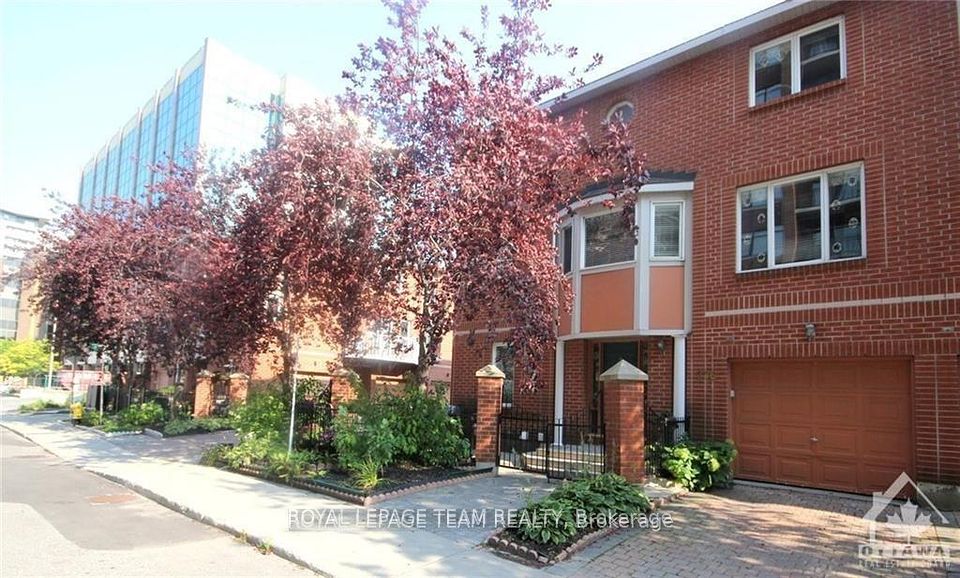 376 Lisgar
