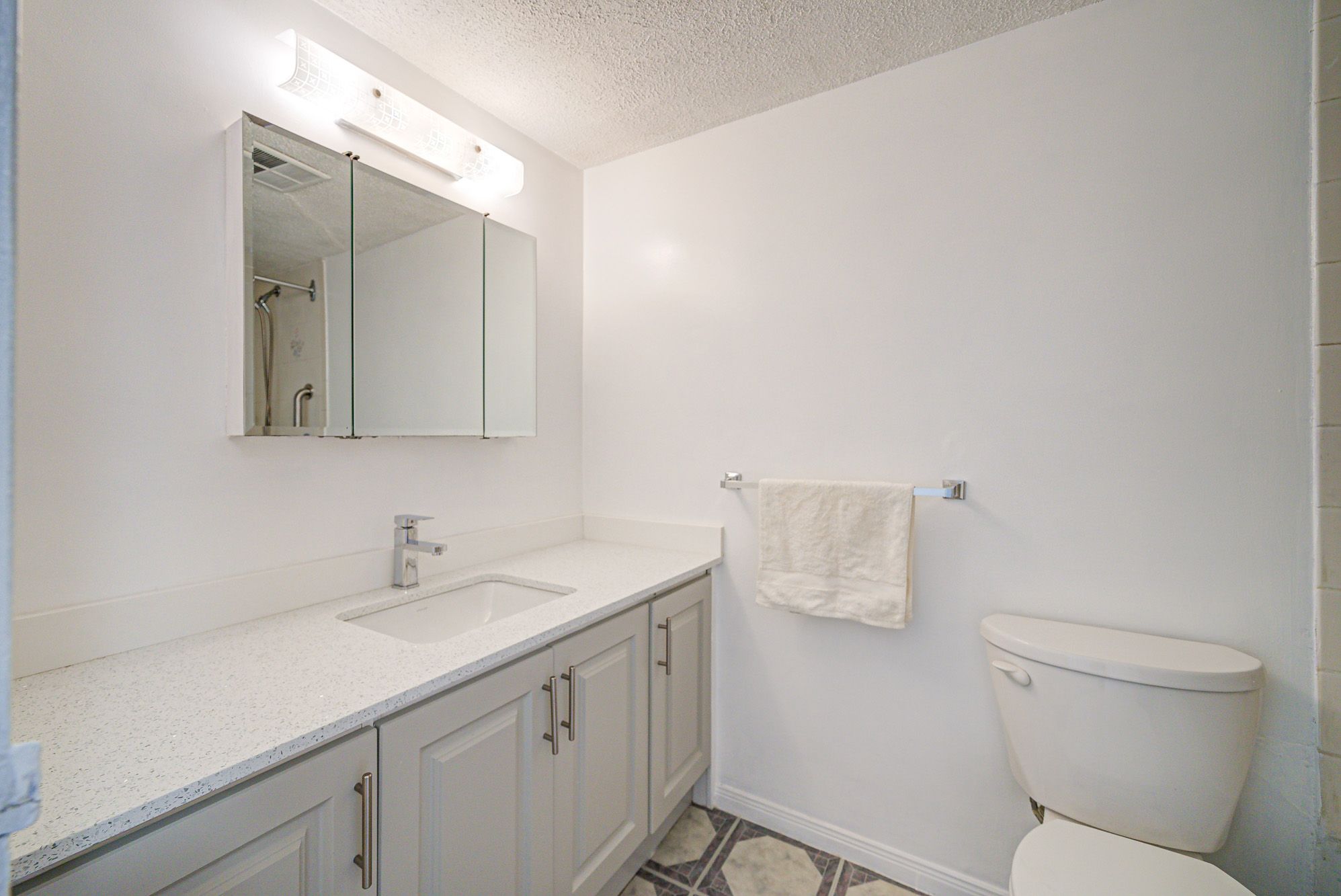 625 The West Mall N/A 507