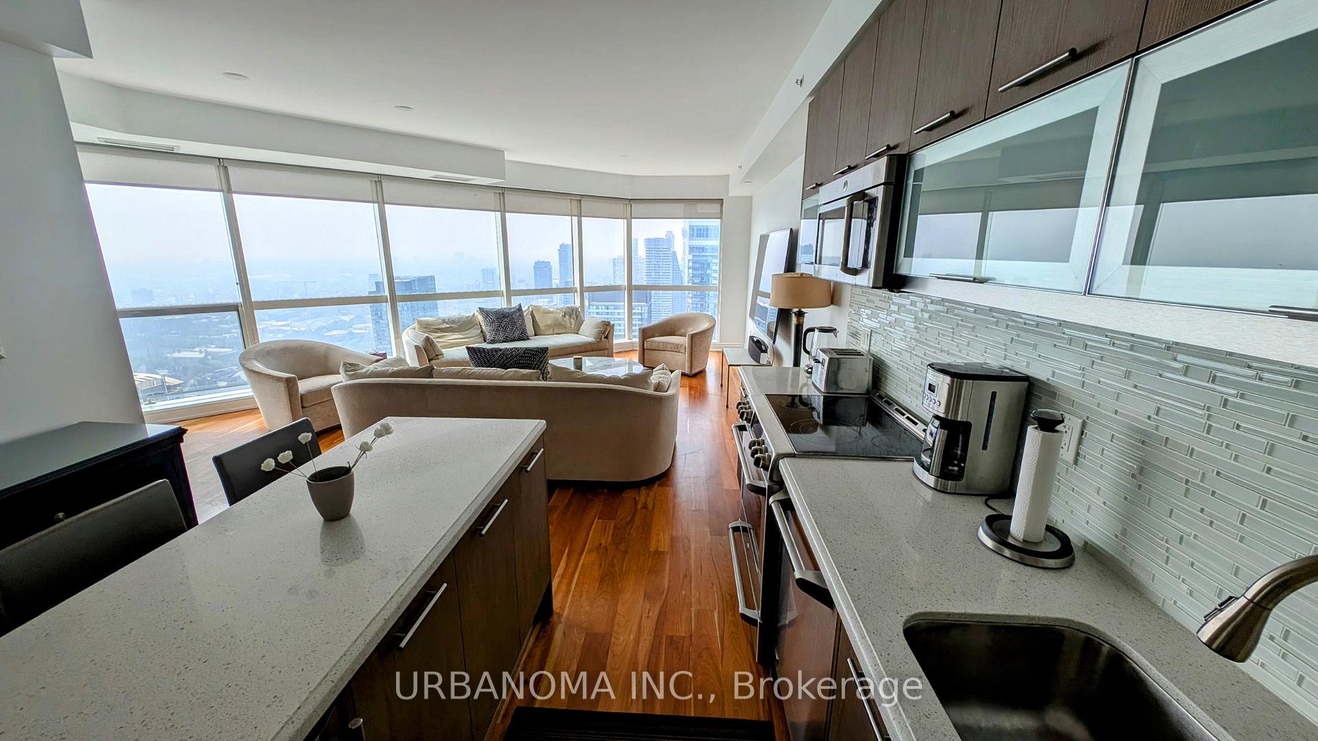 3 Bedrooms Condo at 388 Yonge, Toronto For sale