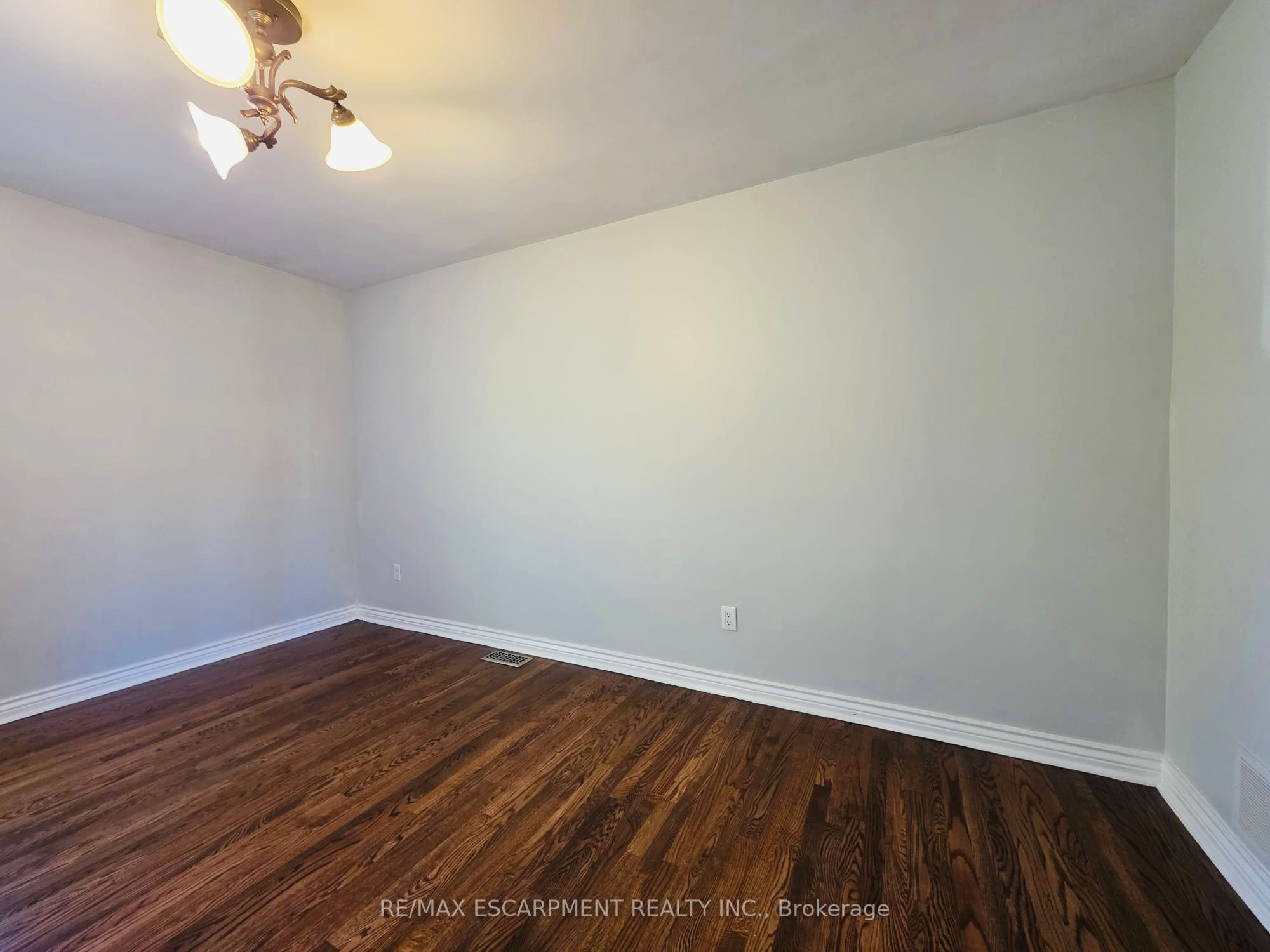 1200 Birchview Drive