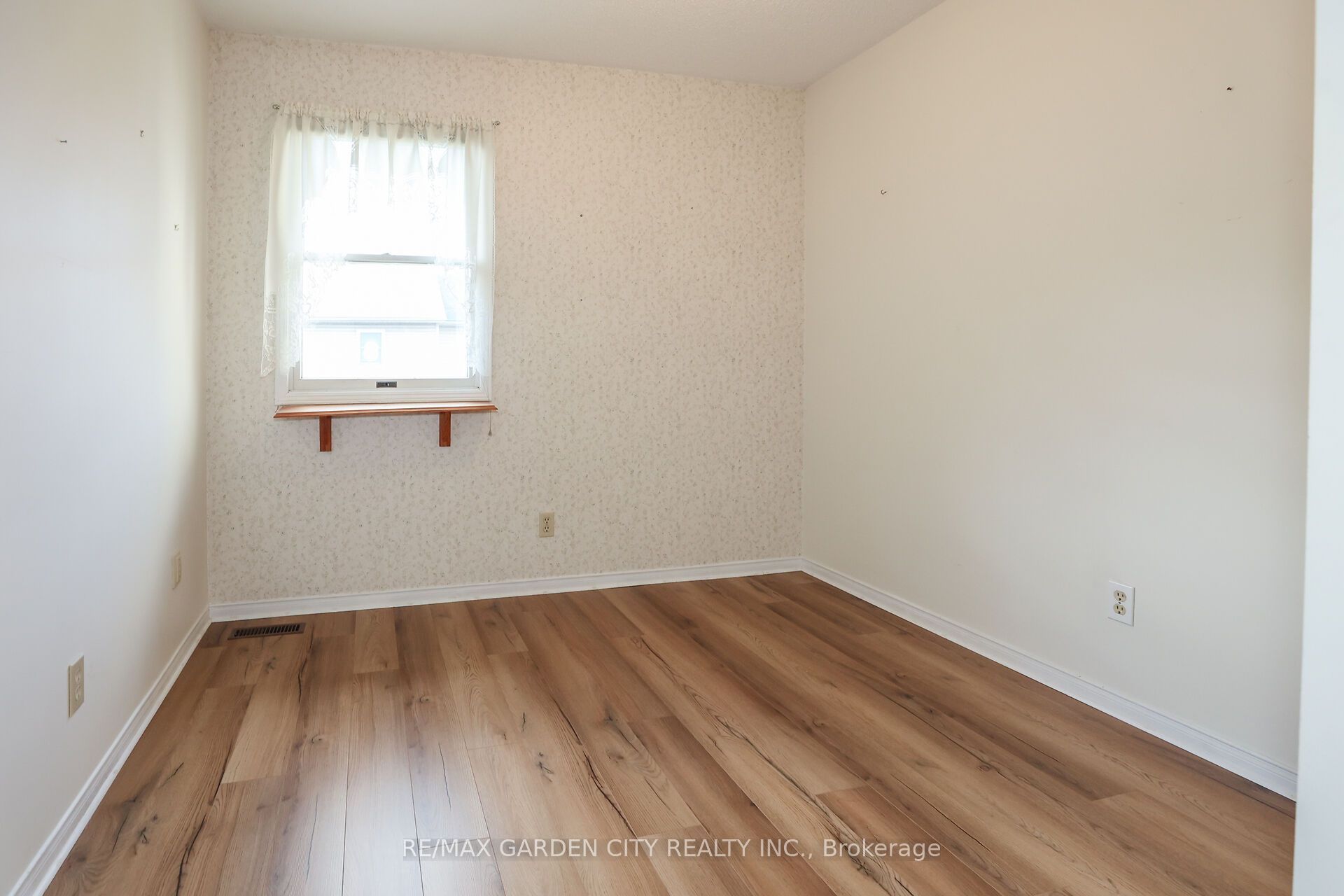 55 Kerman Avenue, #44