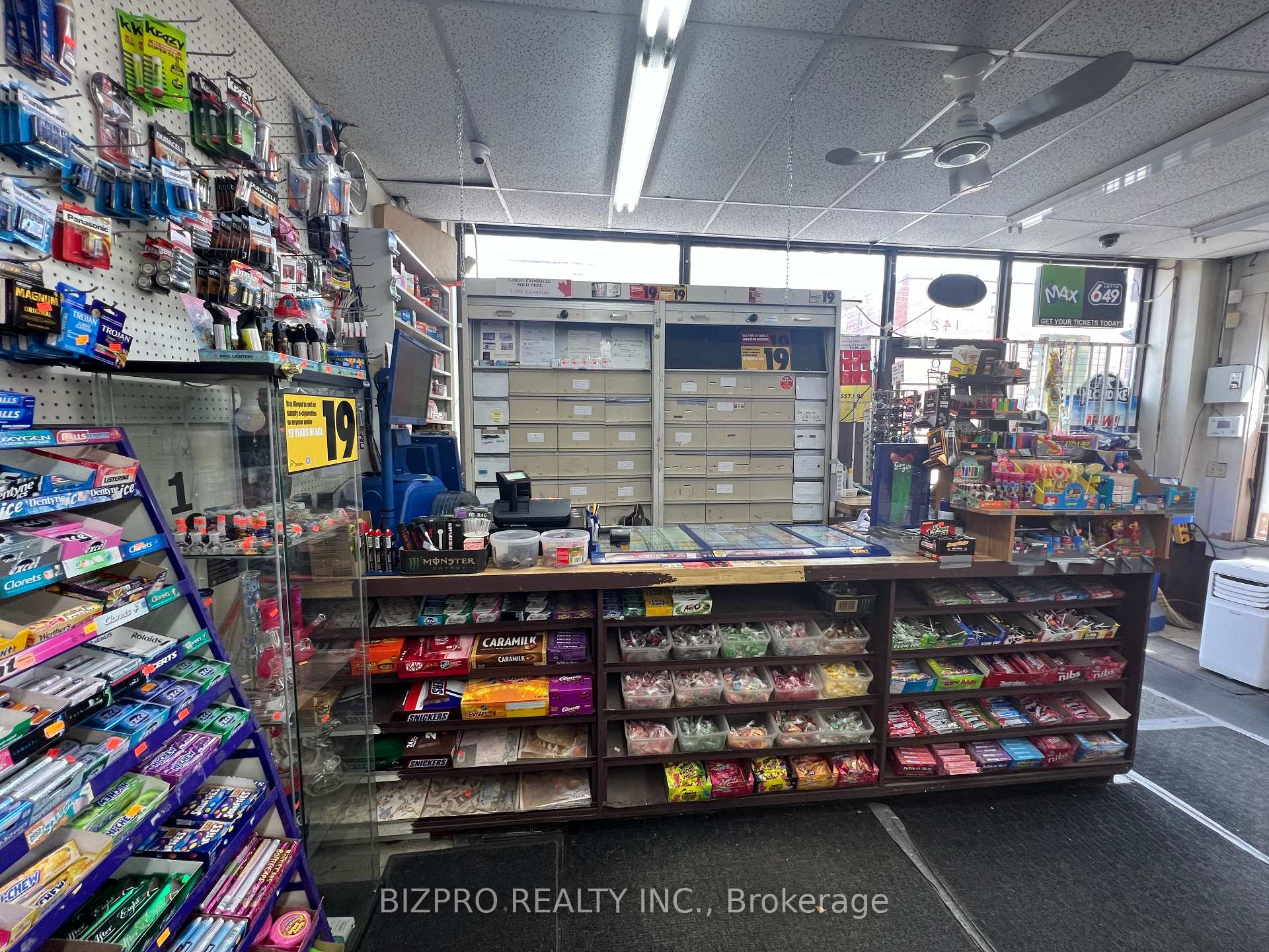 142 Stinson Street, Hamilton, ON L6N 1S6