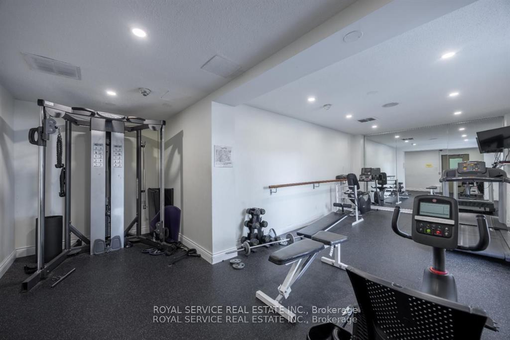 1 Bedroom Condo at 10 Parkway Forest,  Toronto For sale