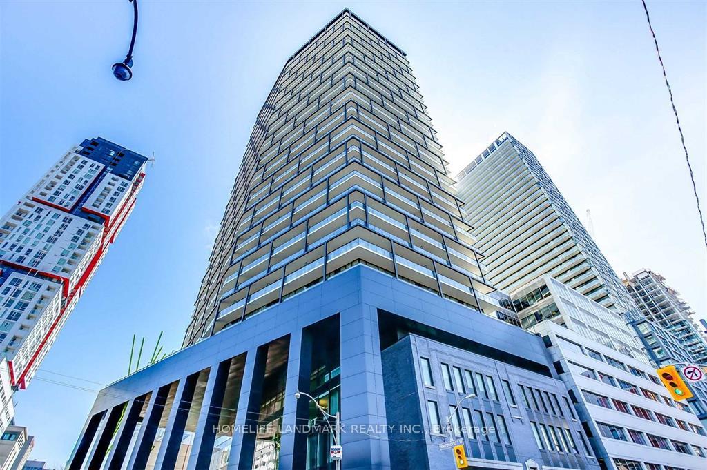 2 Bedrooms Condo at 125 Peter, Toronto For sale