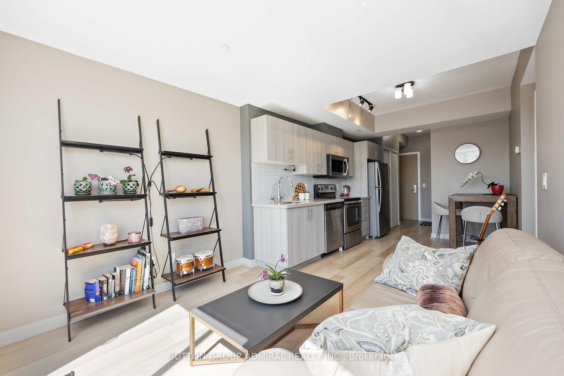 2 Bedrooms Condo at 16 MCADAM, Toronto For sale