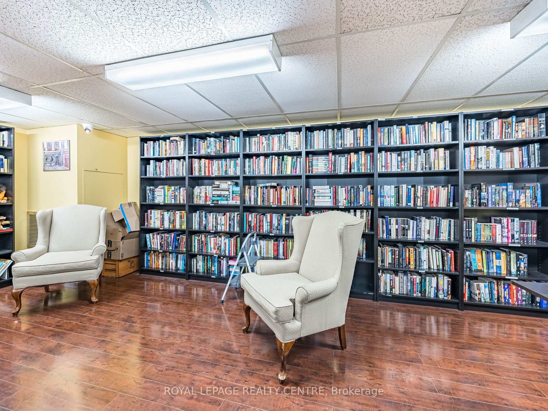 1 Bedroom Condo at 77 Maitland, Toronto For sale