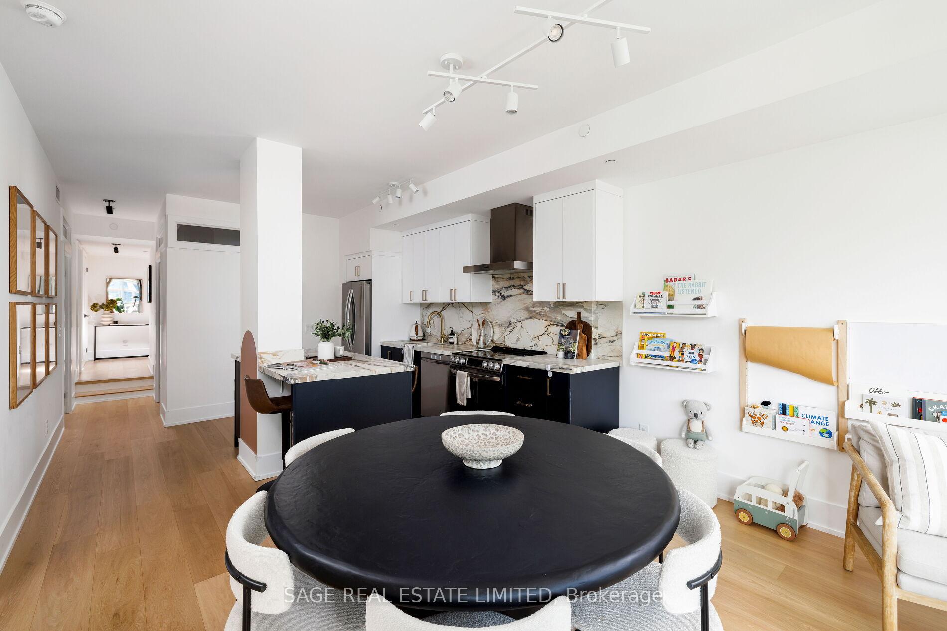 3 Bedrooms Condo at 508 Wellington, Toronto For sale