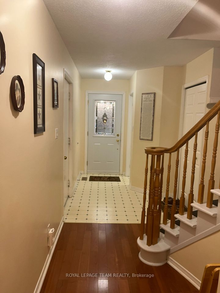 61 McGibbon Drive, Kanata, ON K2L 4A6