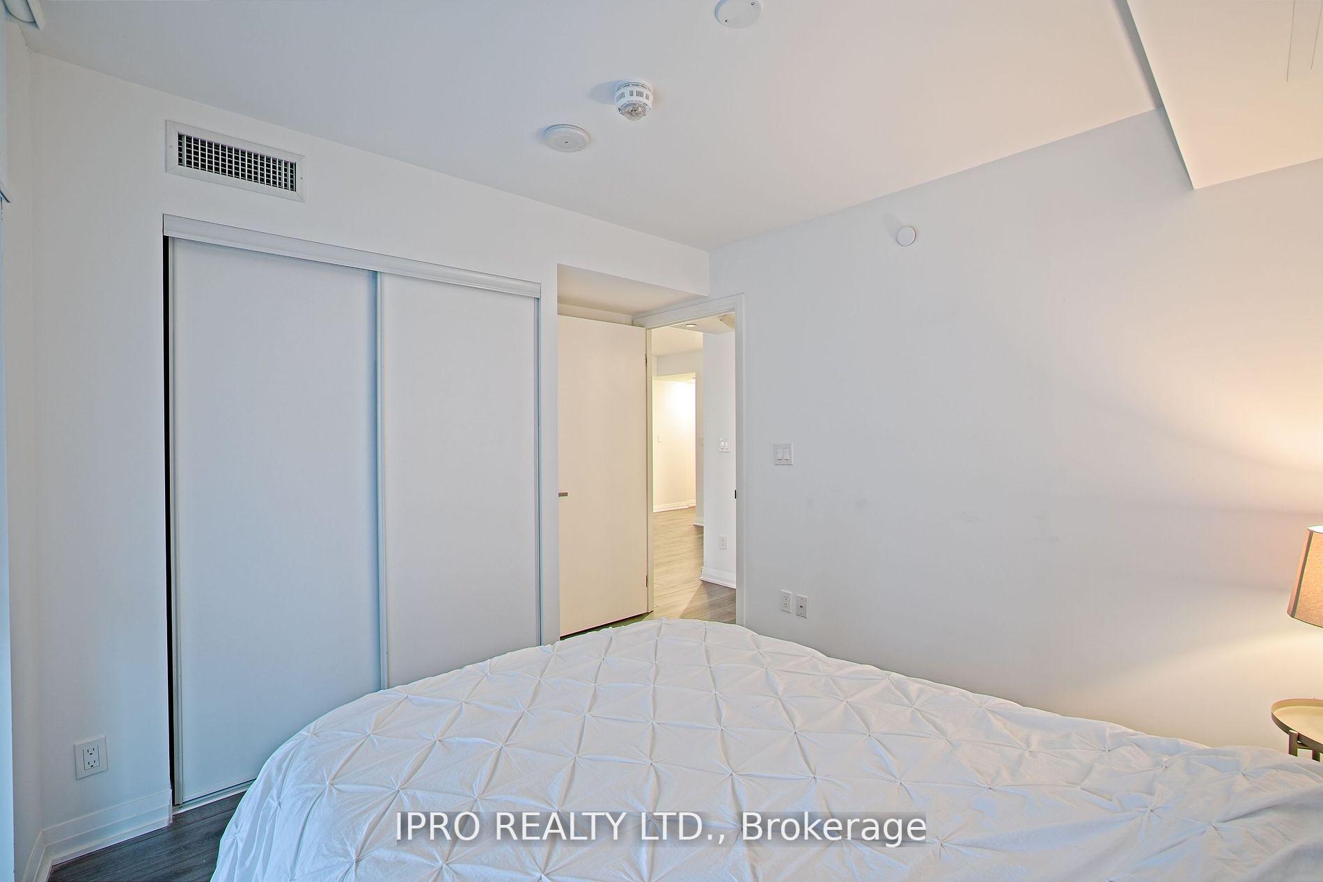 1 Bedroom Condo at 99 Foxbar, Toronto For sale