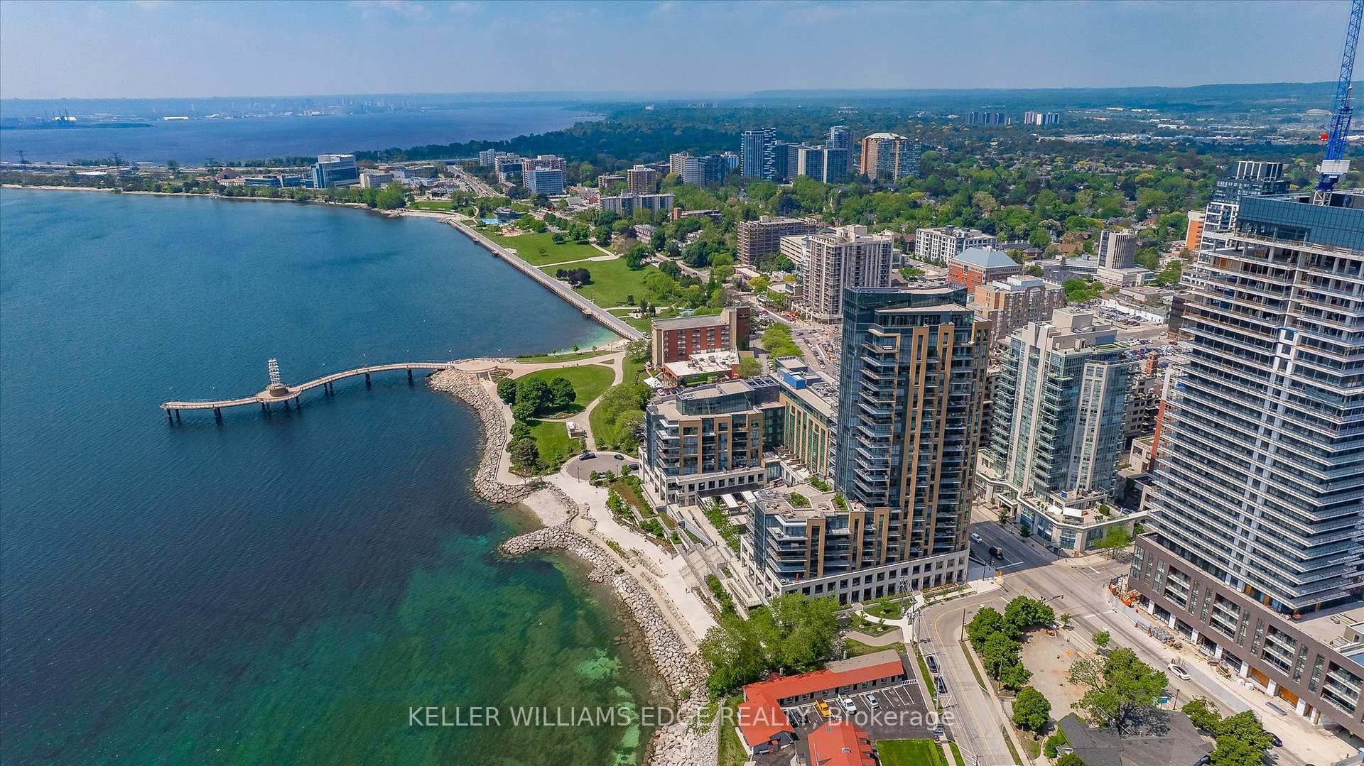 2 Bedrooms Condo at 2060 Lakeshore, Burlington For sale
