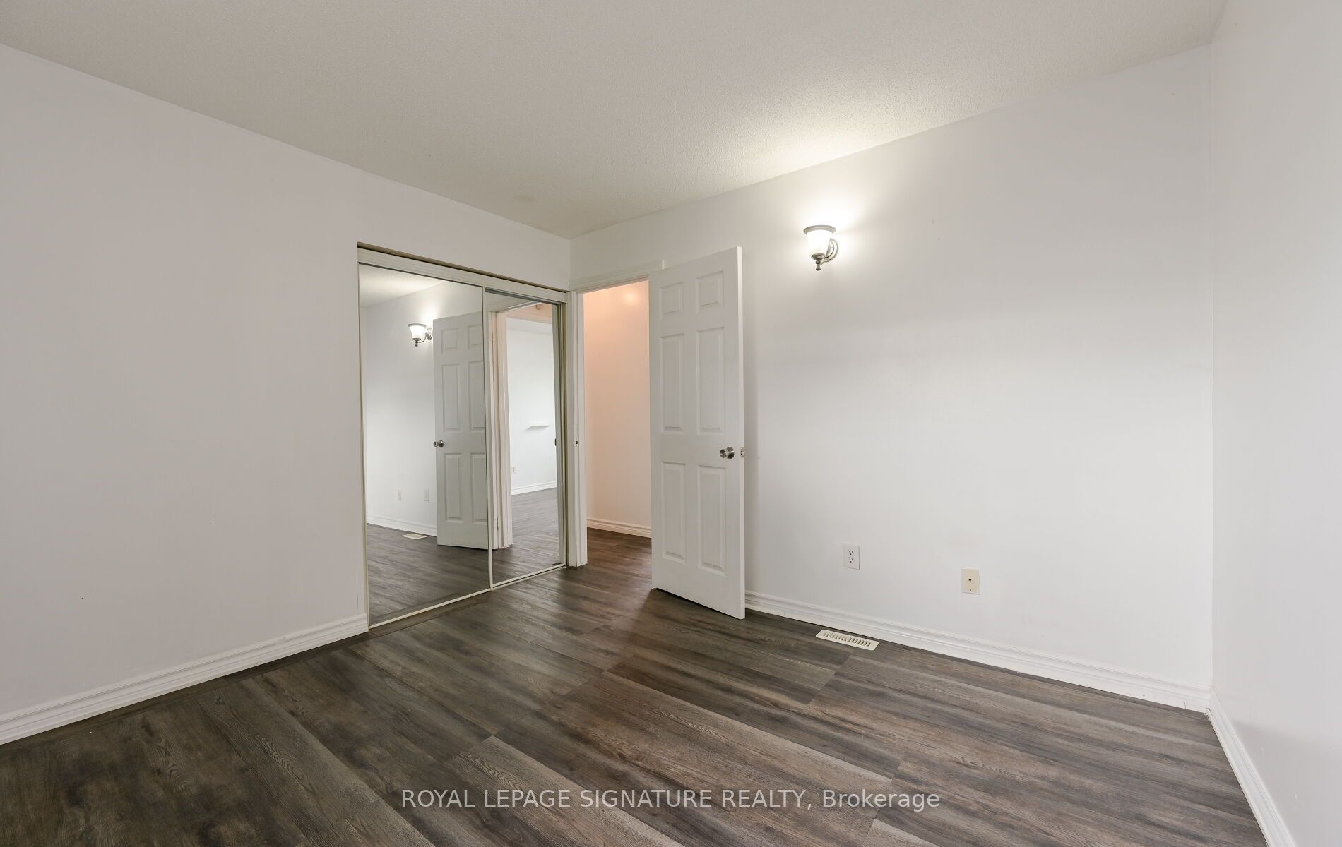10 Heatherside Court