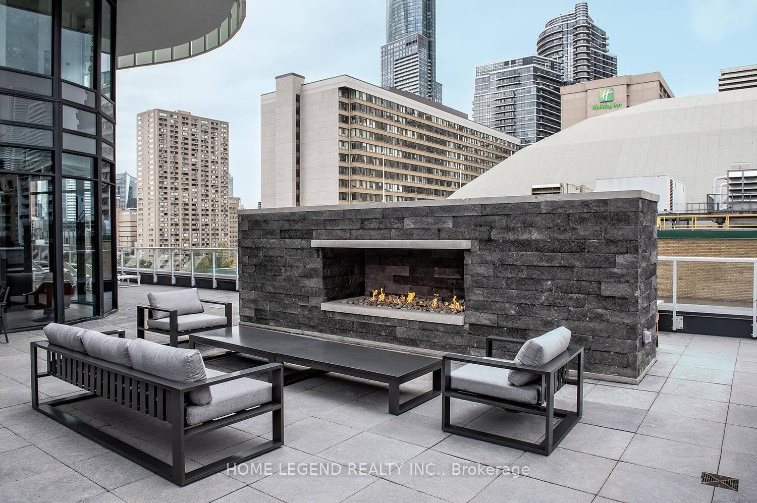 3 Bedrooms Condo at 403 Church,  Toronto For sale
