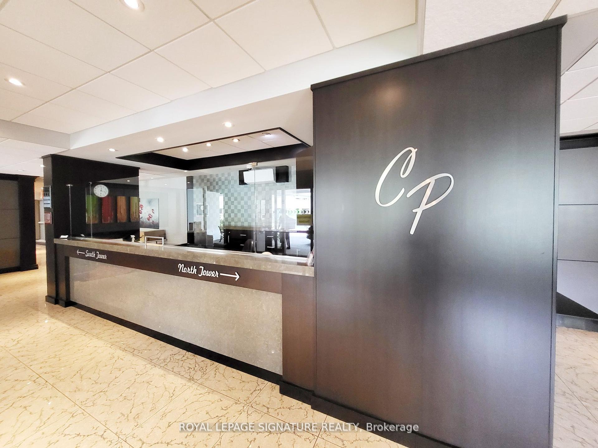 2 Bedrooms Condo at 77 Maitland, Toronto For sale