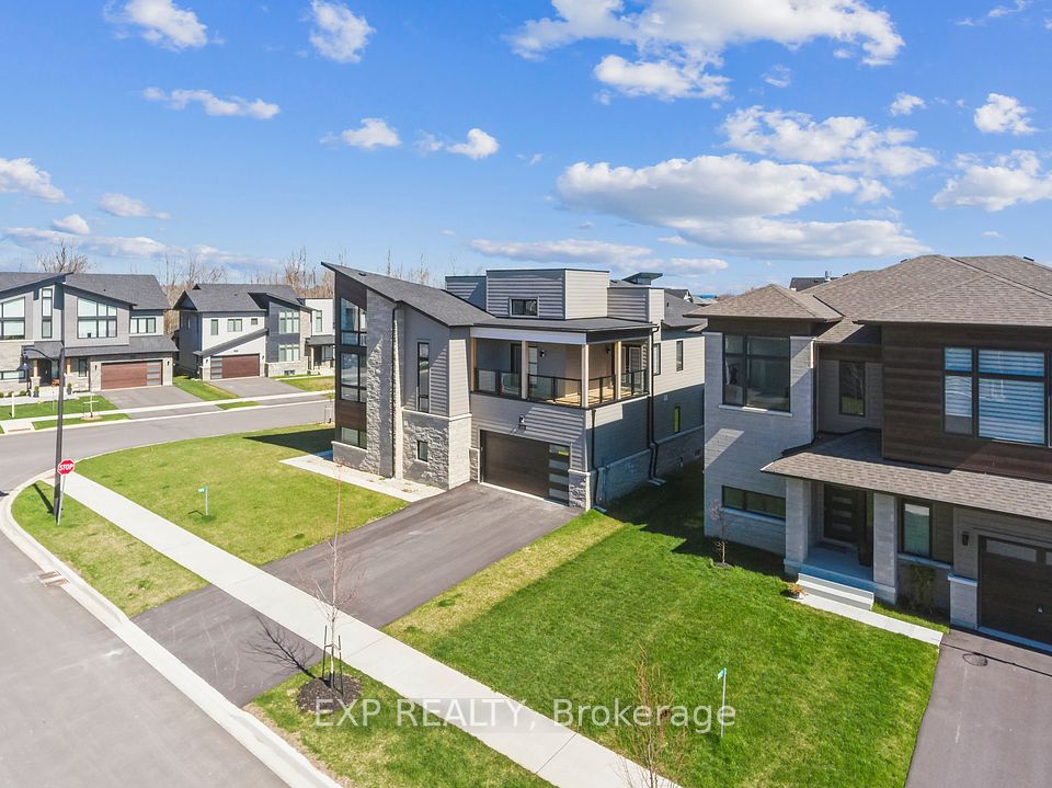 100 Stoneleigh
