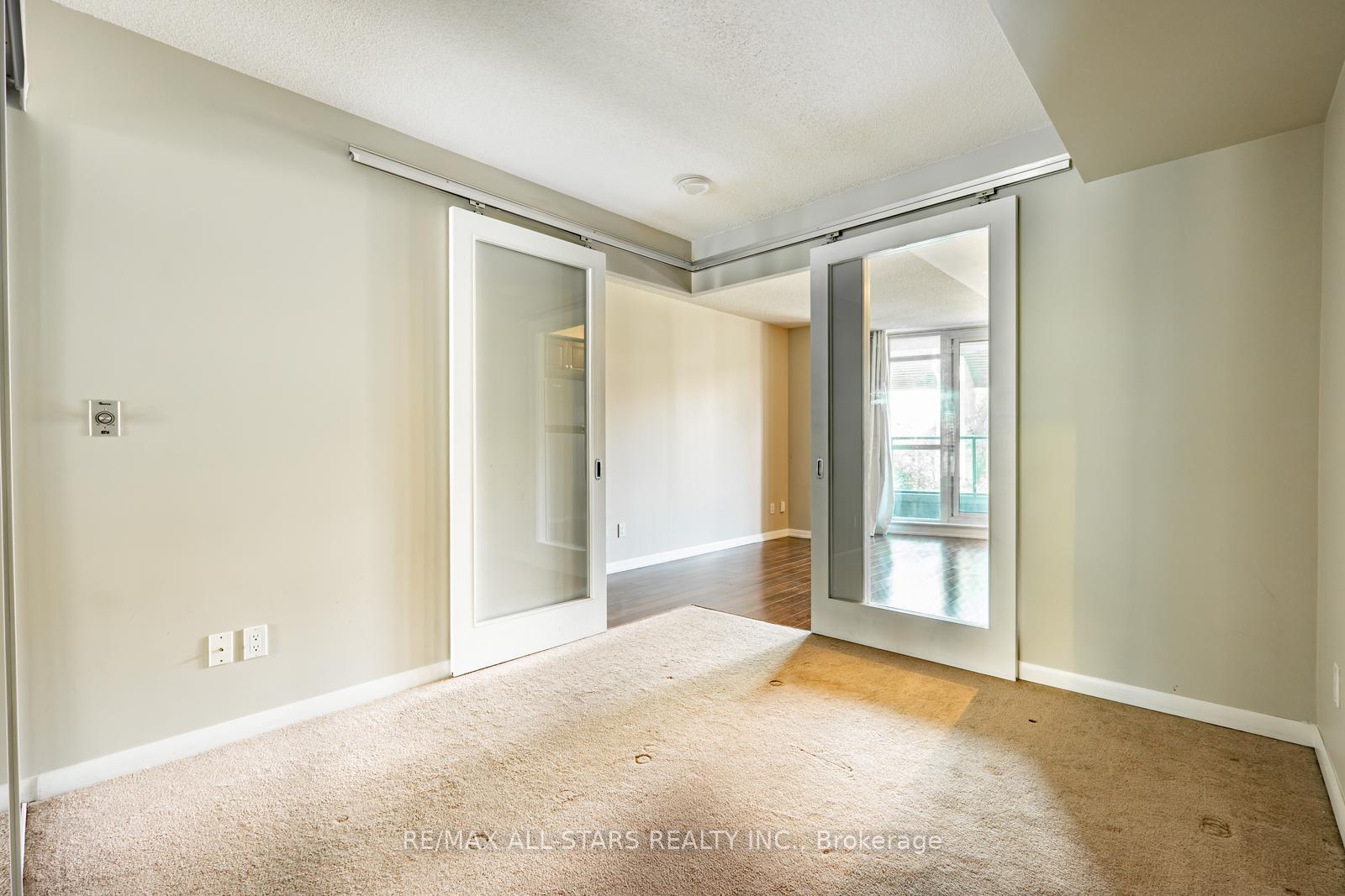 1 Bedroom Condo at 209 Fort York, Toronto For sale