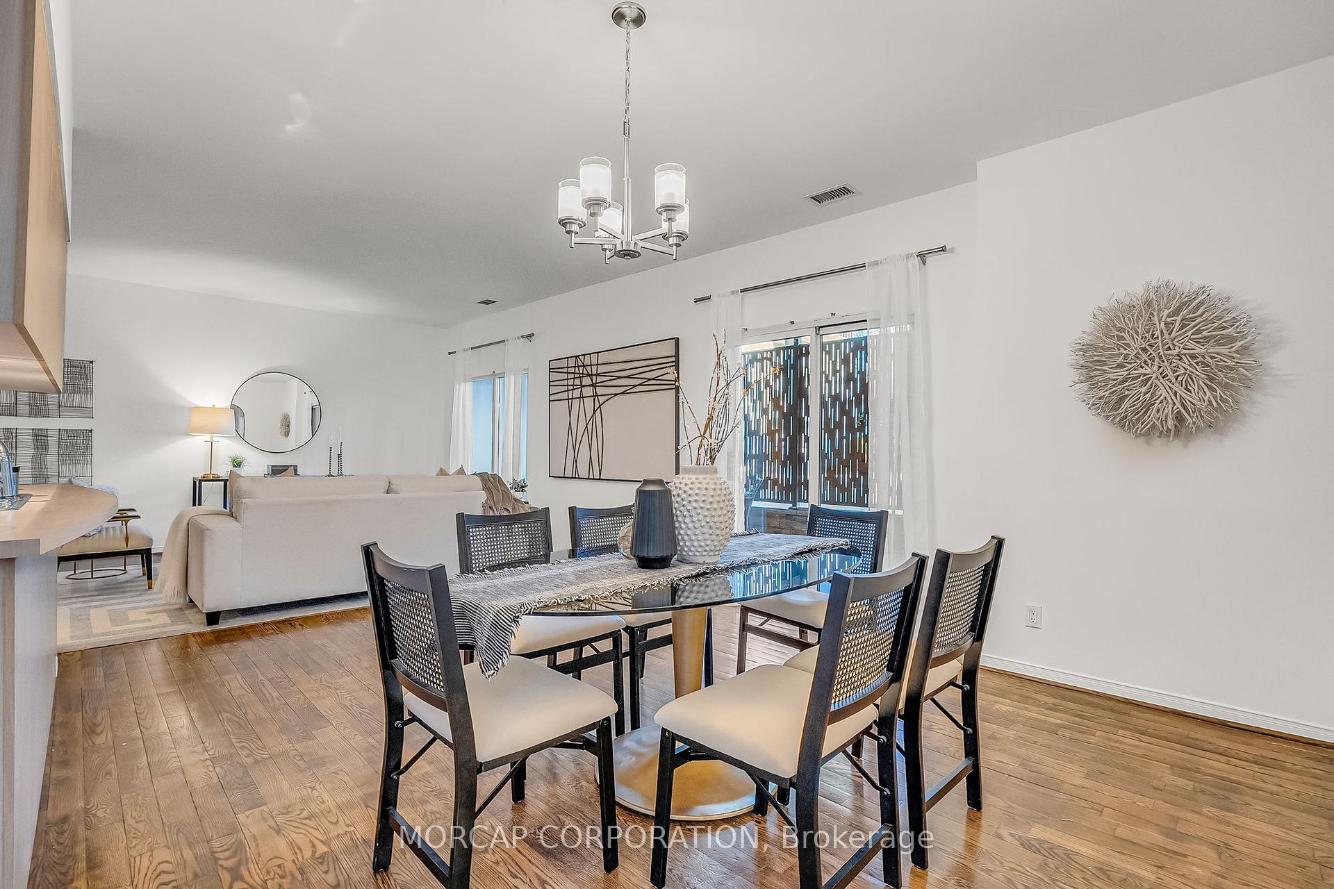 2 Bedrooms Condo at 600 Eglinton, Toronto For sale