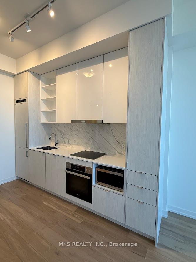 1 Bedroom Condo at 55 Cooper, Toronto For sale