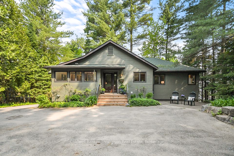 1109 Glenmount