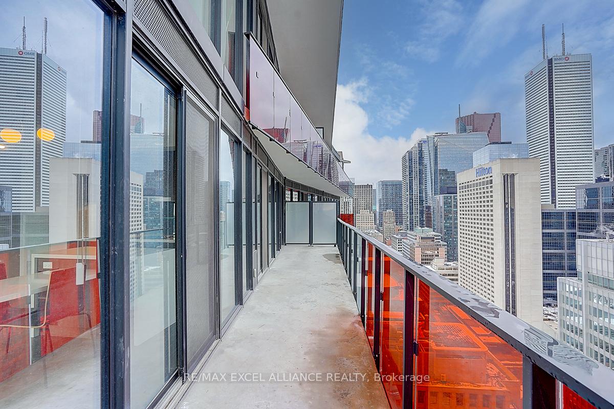 2 Bedrooms Condo at 215 Queen,  Toronto For sale