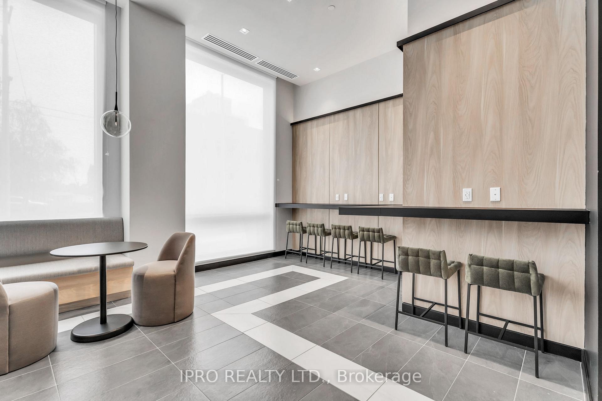 1 Bedroom Condo at 1 Jarvis, Hamilton For sale