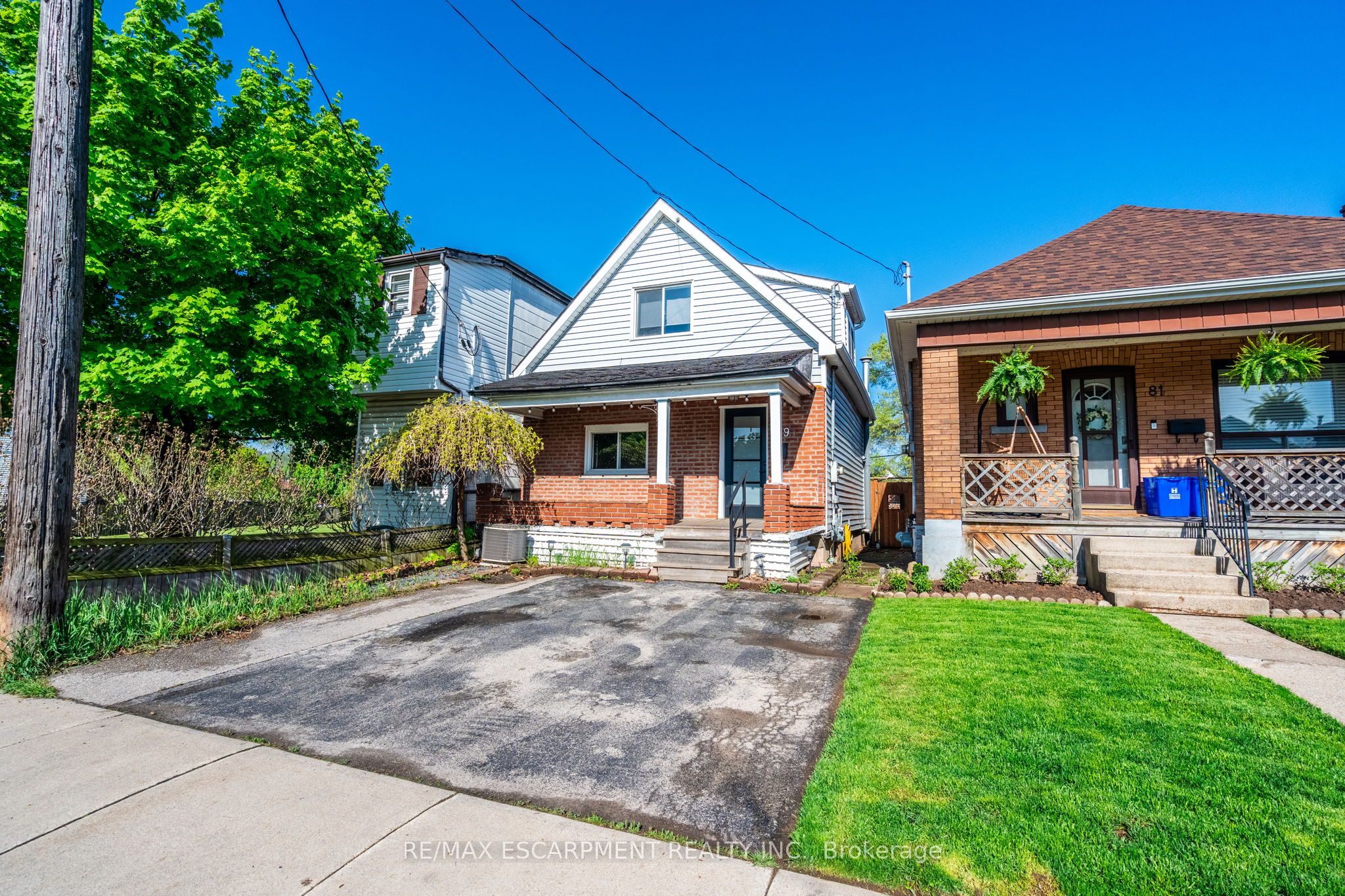 79 Graham Avenue, Hamilton, ON L8H 4J8
